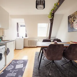 Charmante An Beliebter, Urbaner Lage Zúrich